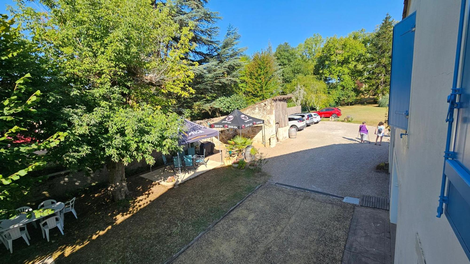 Chambres Et Gites Les Deux Chenes Pres De Bergerac Le Fleix Exterior foto